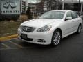 Moonlight White - M 35 Sedan Photo No. 1