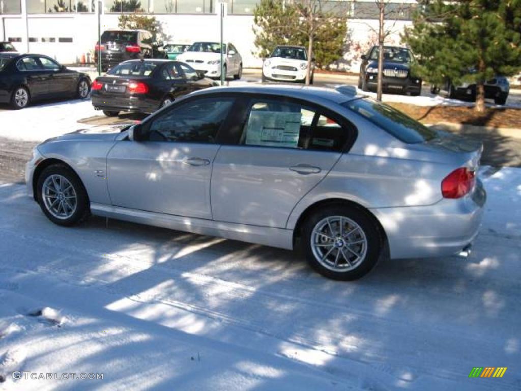 2010 3 Series 328i xDrive Sedan - Titanium Silver Metallic / Black Dakota Leather photo #2