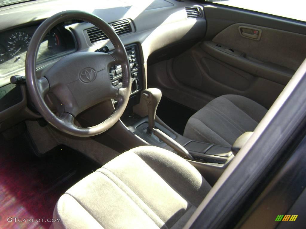 1998 Camry LE - Dark Green Metallic / Oak photo #8