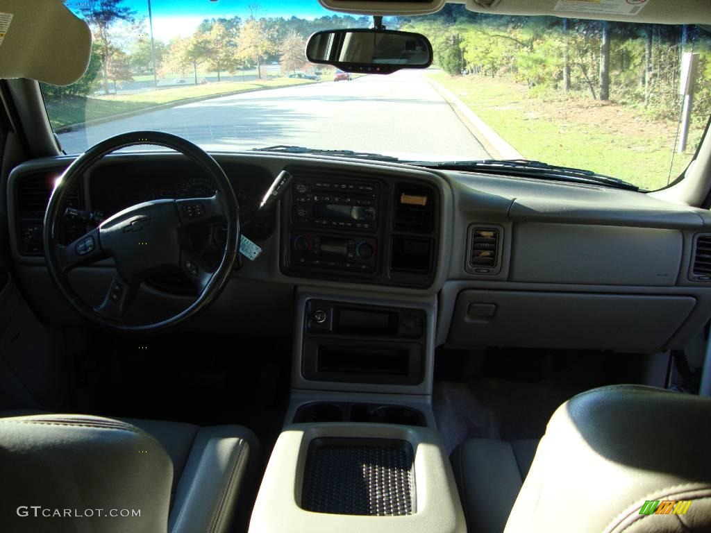 2003 Silverado 3500 LT Crew Cab 4x4 Dually - Summit White / Dark Charcoal photo #28