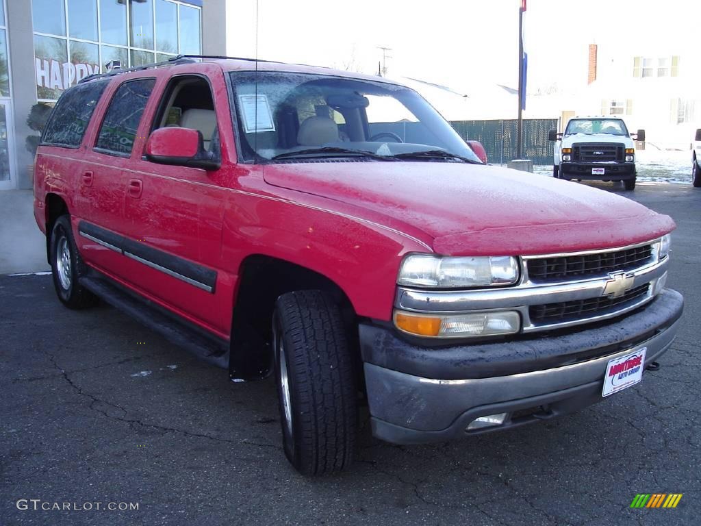 2002 Suburban 1500 LT 4x4 - Victory Red / Medium Gray/Neutral photo #7