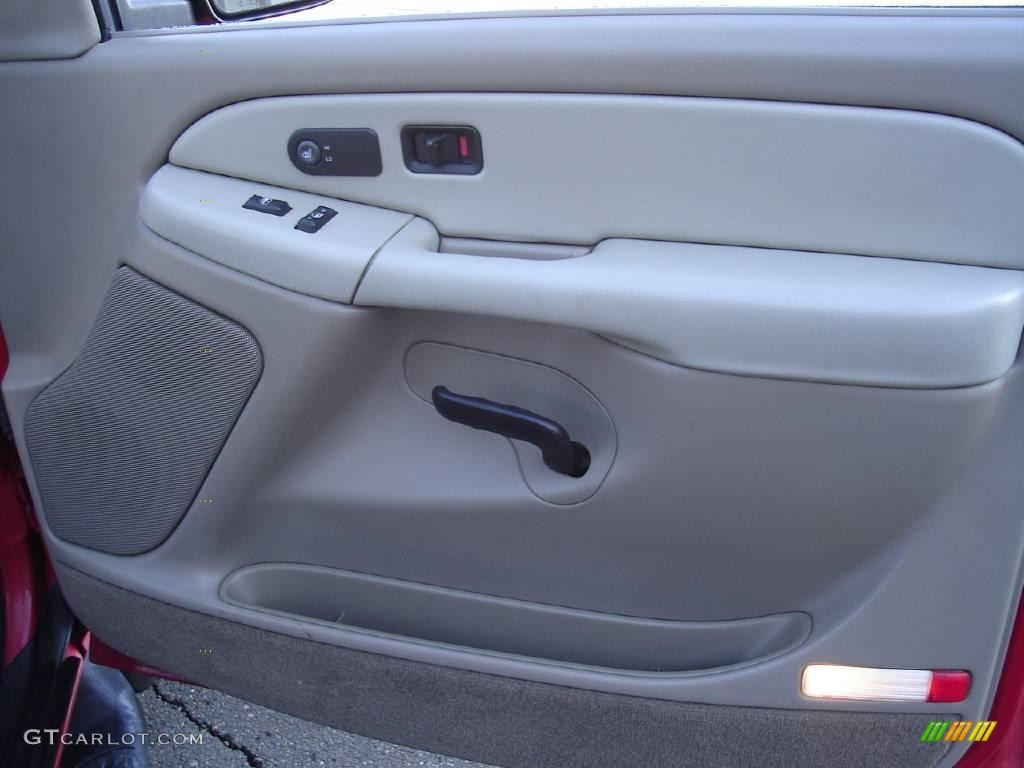 2002 Suburban 1500 LT 4x4 - Victory Red / Medium Gray/Neutral photo #24