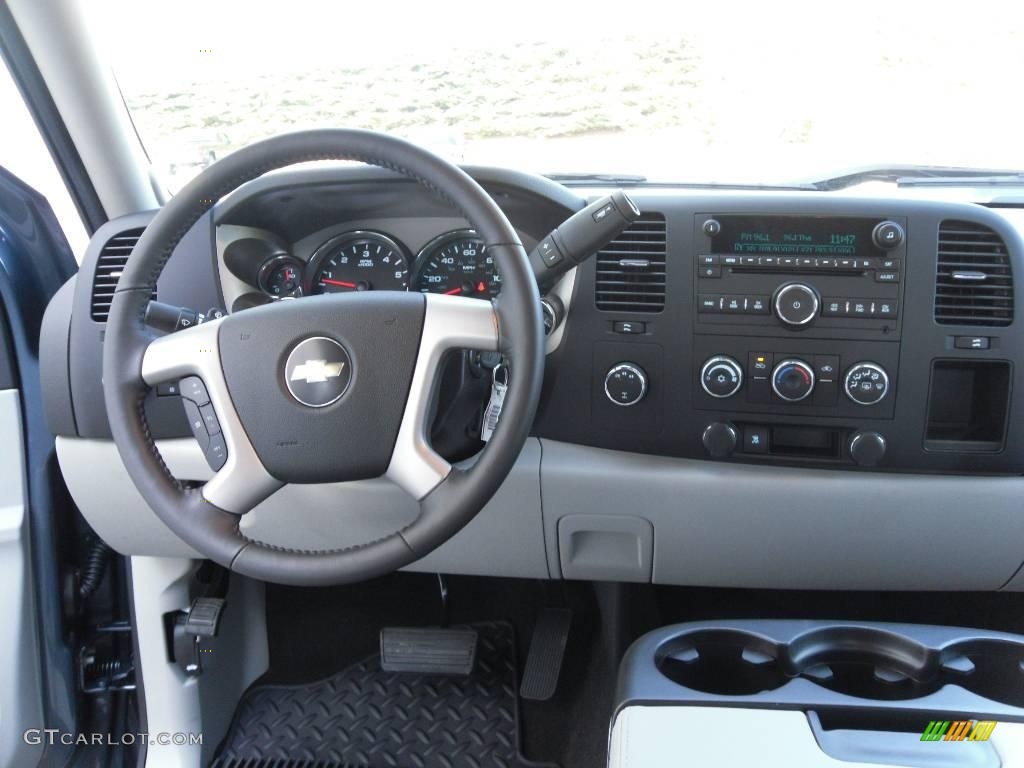 2010 Silverado 2500HD LT Crew Cab 4x4 - Blue Granite Metallic / Light Titanium/Ebony photo #22