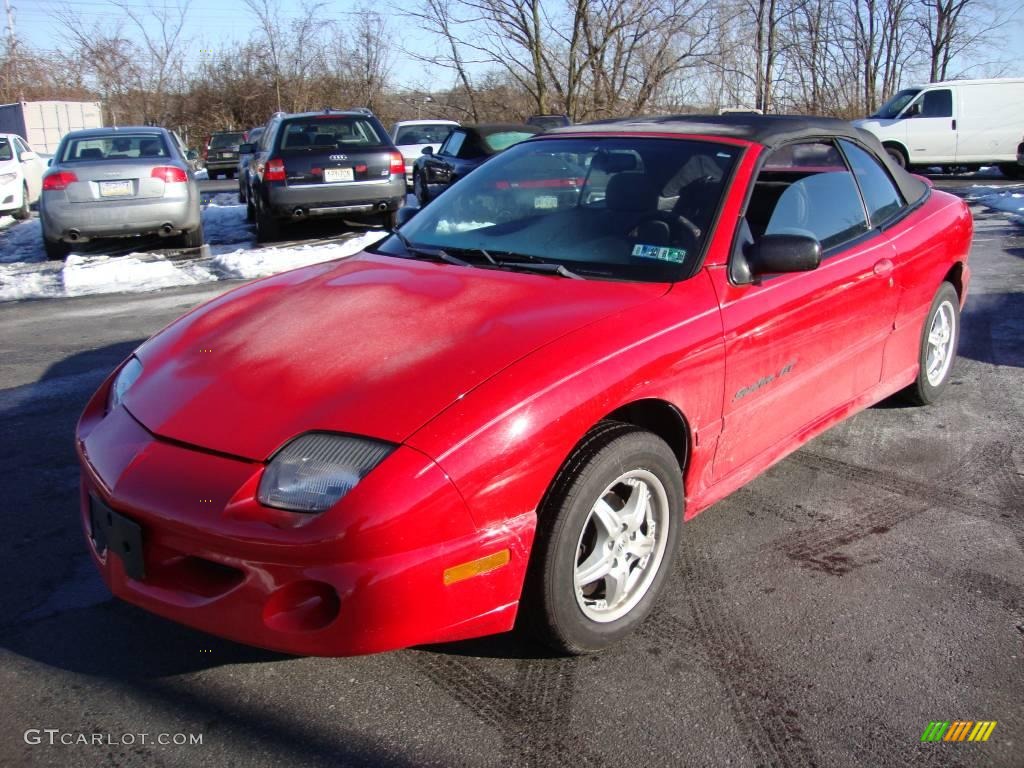 1999 Sunfire GT Convertible - Bright Red / Graphite photo #1
