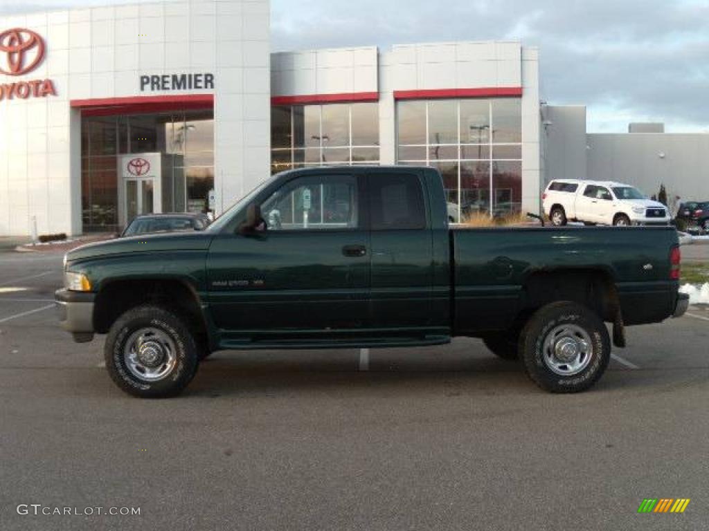 1998 Ram 2500 ST Extended Cab 4x4 - Deep Hunter Green Pearl / Gray photo #2