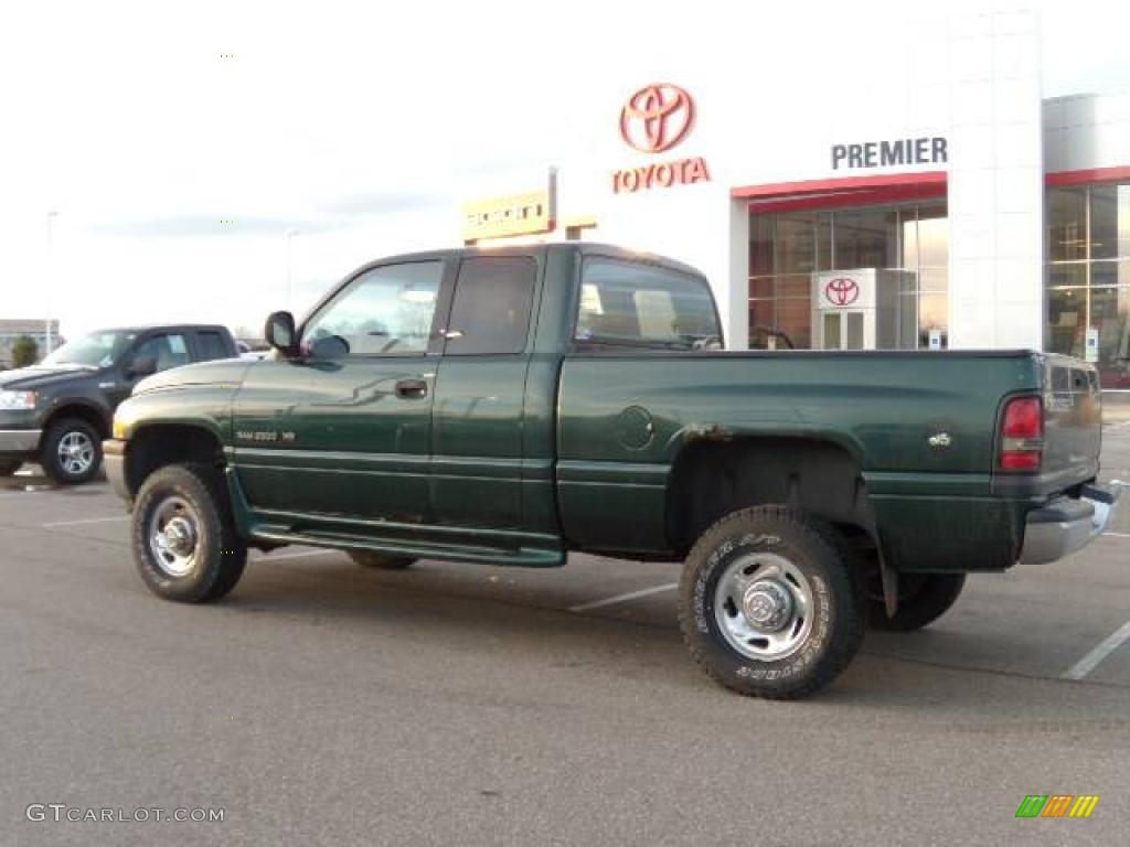 1998 Ram 2500 ST Extended Cab 4x4 - Deep Hunter Green Pearl / Gray photo #3