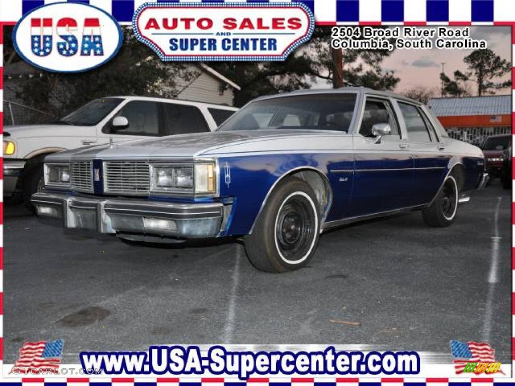 1982 Delta 88 Royale - Blue / Blue photo #1