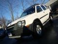 Avalanche White - Xterra XE V6 4x4 Photo No. 2
