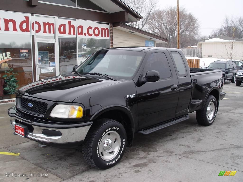 1997 F150 XLT Extended Cab 4x4 - Black / Medium Graphite photo #3