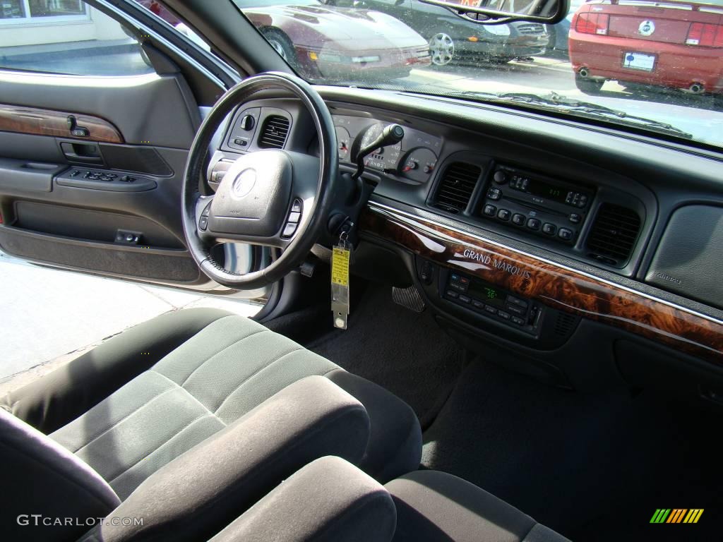 2004 Grand Marquis LS - Light Ice Blue Metallic / Dark Charcoal photo #17