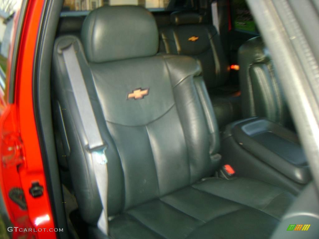 2002 Avalanche Z71 4x4 - Victory Red / Graphite photo #24