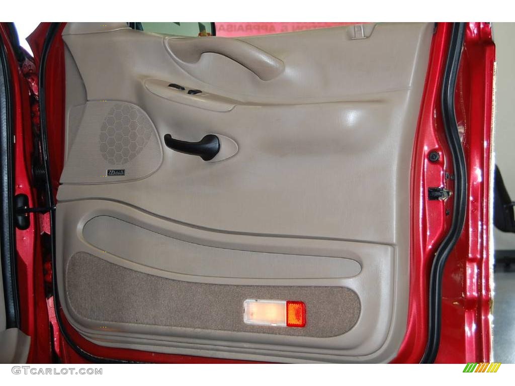 2000 Expedition Eddie Bauer 4x4 - Dark Toreador Red Metallic / Medium Parchment photo #49