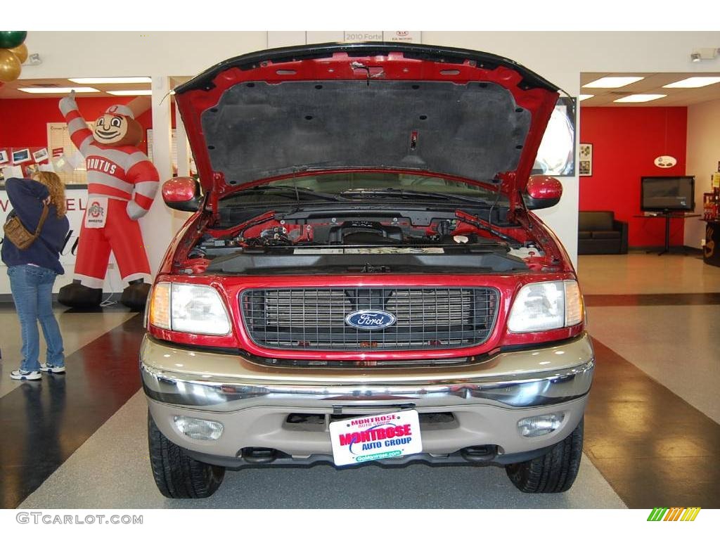 2000 Expedition Eddie Bauer 4x4 - Dark Toreador Red Metallic / Medium Parchment photo #54