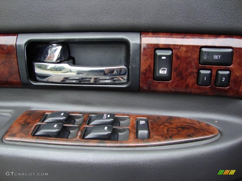 2001 LS V8 - Black / Deep Charcoal photo #20