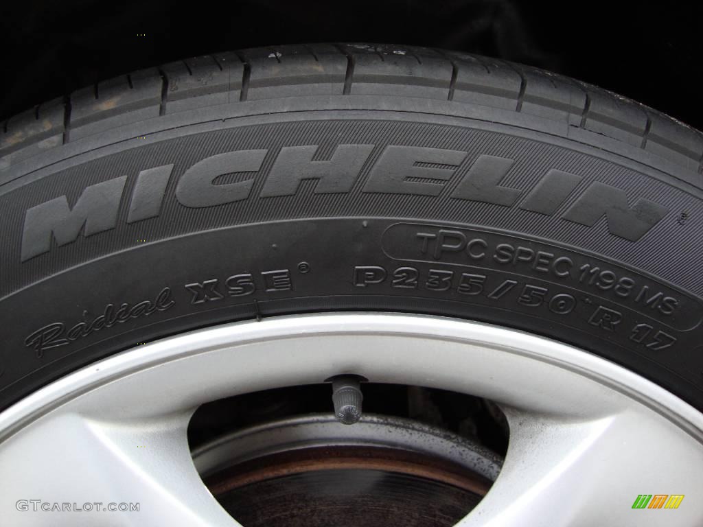 2001 LS V8 - Black / Deep Charcoal photo #37