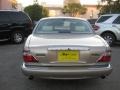 Topaz Metallic - XJ Vanden Plas Photo No. 4