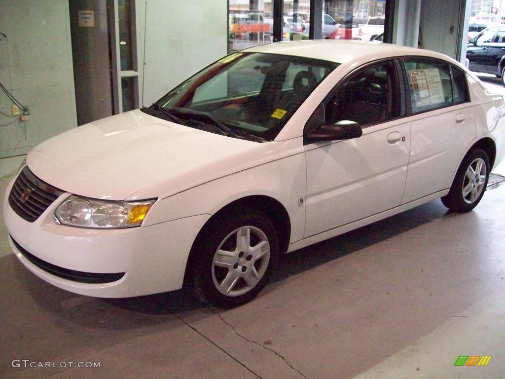 2006 ION 2 Sedan - Polar White / Gray photo #3