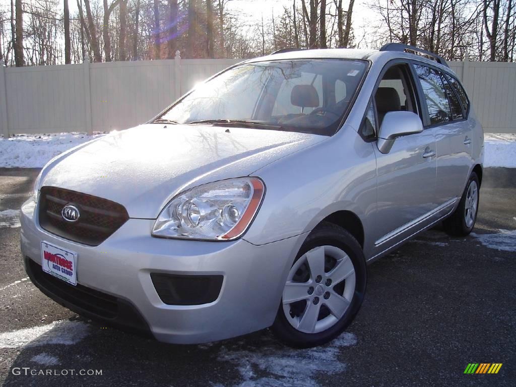 Bright Silver Kia Rondo