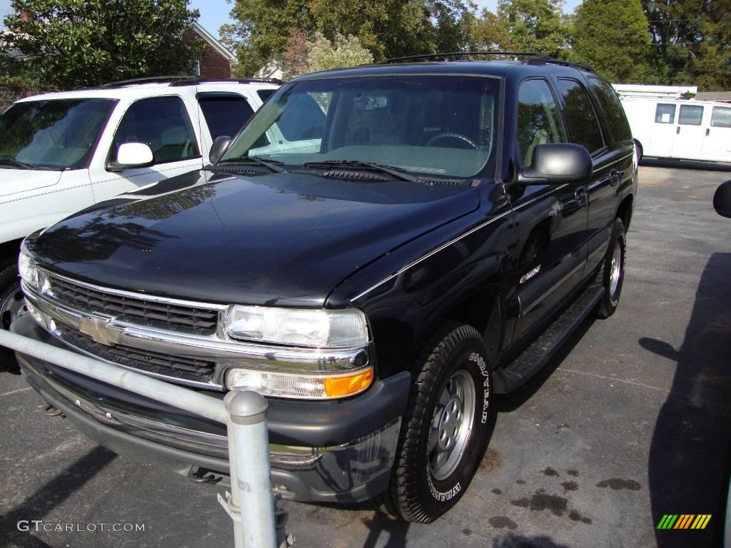 2003 Tahoe LT 4x4 - Black / Gray/Dark Charcoal photo #2