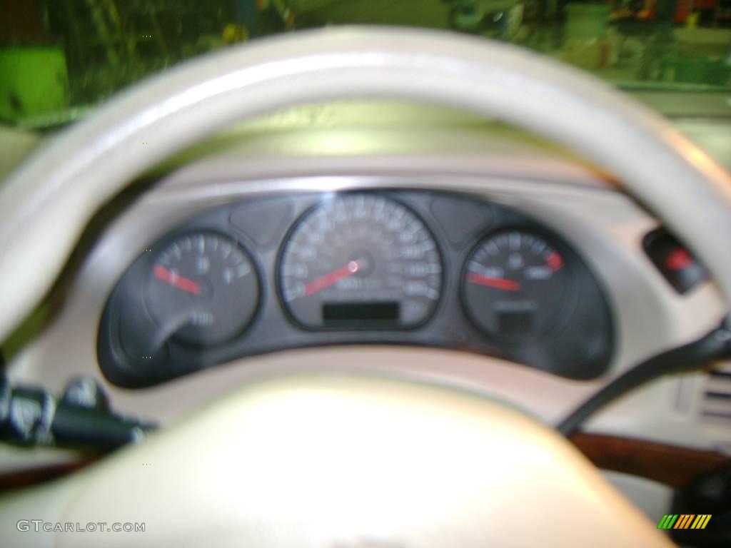2004 Impala  - White / Neutral Beige photo #11