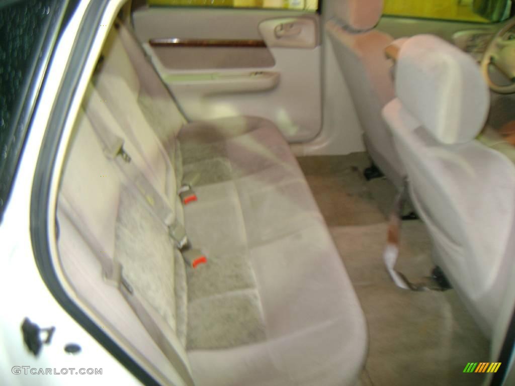 2004 Impala  - White / Neutral Beige photo #17
