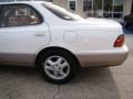 White - ES 300 Photo No. 27