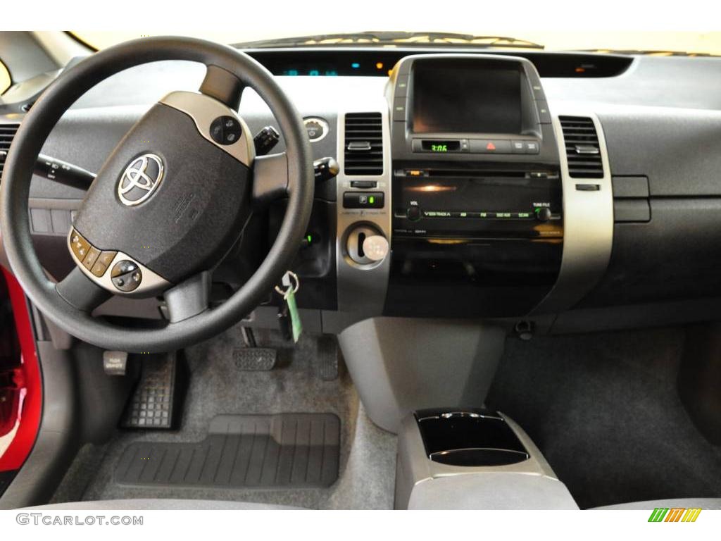 2006 Prius Hybrid - Barcelona Red Metallic / Gray photo #7