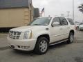 White Diamond - Escalade AWD Photo No. 3