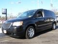 2009 Brilliant Black Crystal Pearl Chrysler Town & Country Touring  photo #1