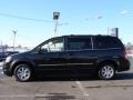 2009 Brilliant Black Crystal Pearl Chrysler Town & Country Touring  photo #3