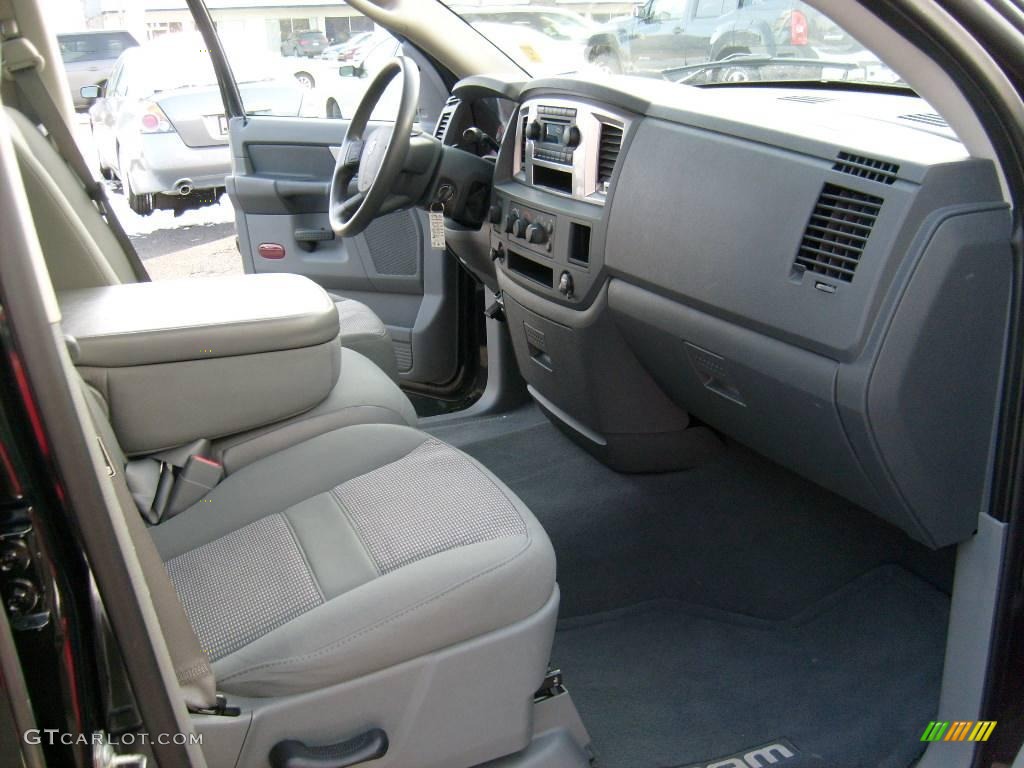 2007 Ram 1500 SLT Quad Cab 4x4 - Brilliant Black Crystal Pearl / Medium Slate Gray photo #16