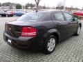 Brilliant Black Crystal Pearl - Avenger SE Photo No. 5