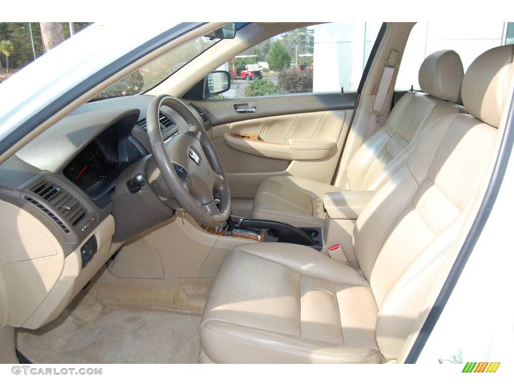 2005 Accord EX-L V6 Sedan - Taffeta White / Ivory photo #9
