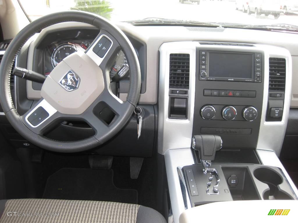 2010 Ram 1500 Big Horn Crew Cab - Inferno Red Crystal Pearl / Dark Slate/Medium Graystone photo #10