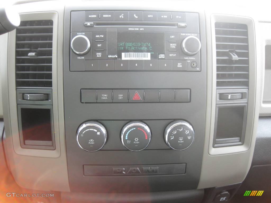 2010 Ram 1500 SLT Crew Cab - Bright Silver Metallic / Dark Slate/Medium Graystone photo #13