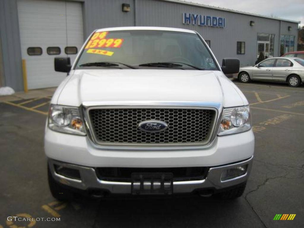 2004 F150 Lariat SuperCrew 4x4 - Oxford White / Black/Medium Flint photo #3
