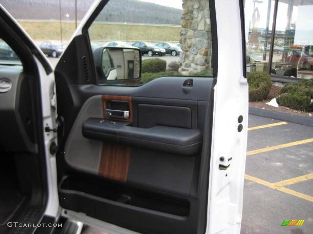 2004 F150 Lariat SuperCrew 4x4 - Oxford White / Black/Medium Flint photo #11