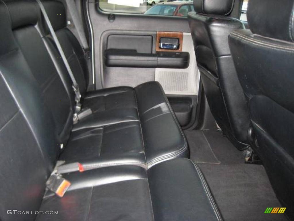 2004 F150 Lariat SuperCrew 4x4 - Oxford White / Black/Medium Flint photo #16