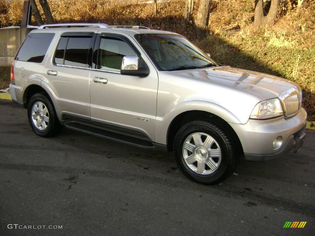 2005 Aviator Luxury AWD - Silver Birch Metallic / Dove Grey photo #1