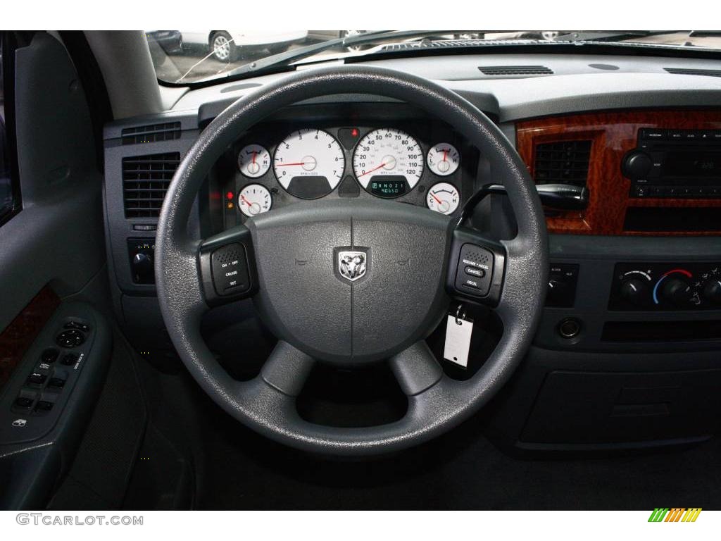 2006 Ram 1500 SLT Quad Cab 4x4 - Bright White / Medium Slate Gray photo #7