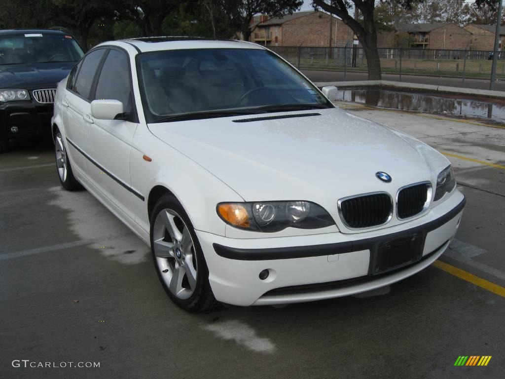 2004 3 Series 325i Sedan - Alpine White / Sand photo #4