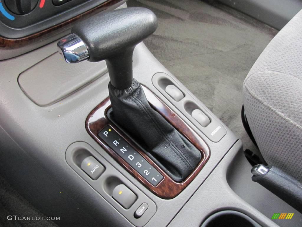 2000 L Series LS2 Sedan - Bright White / Gray photo #11