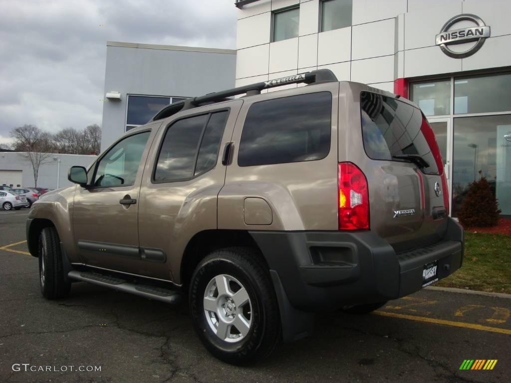 2006 Xterra S 4x4 - Granite Metallic / Desert/Graphite photo #5