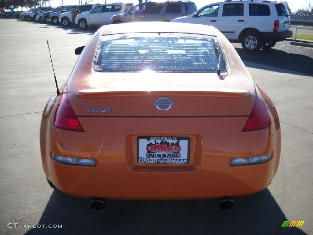 2007 350Z Enthusiast Coupe - Solar Orange Pearl / Carbon photo #5