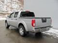 2007 Radiant Silver Nissan Frontier SE Crew Cab 4x4  photo #3