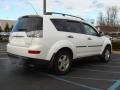 Diamond White Pearl - Outlander LS 4WD Photo No. 4