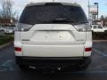 Diamond White Pearl - Outlander LS 4WD Photo No. 5