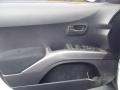 Diamond White Pearl - Outlander LS 4WD Photo No. 11