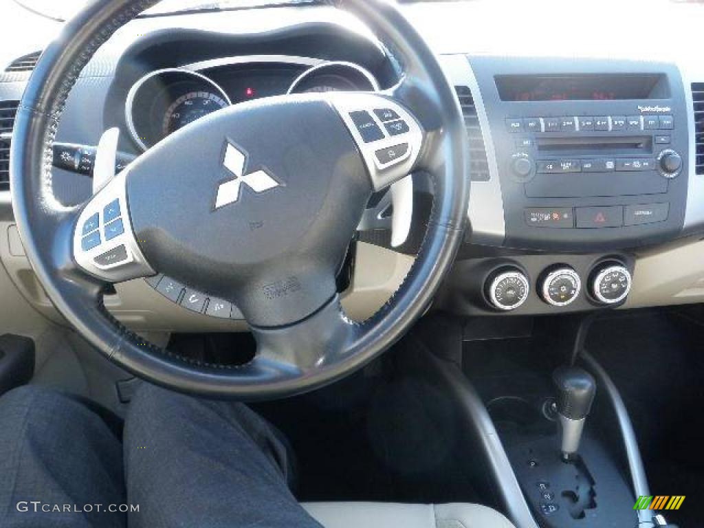 2007 Outlander XLS 4WD - Deep Blue Metallic / Beige photo #19