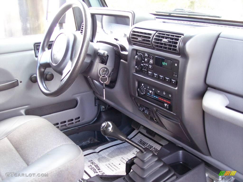 1998 Wrangler SE 4x4 - Gun Metal Pearl / Gray photo #34